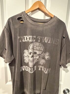 Ofher UK Brand Distressed Aerosmith Tour Skull Graphic Short-Sleeve Tee - Gray
